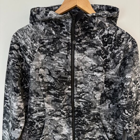 Lululemon Scuba Hoodie Light Cotton Fleece Masked Lace Starlight Black Size 8 - Picture 3 of 12